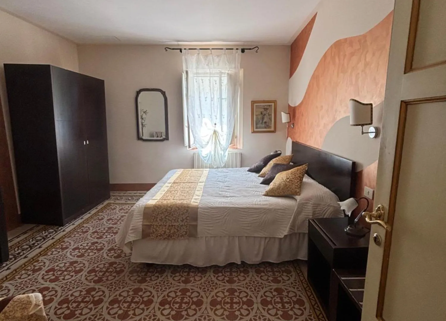 Antica Residenza Santa Chiara -City Center Lucques Maison d'hôtes