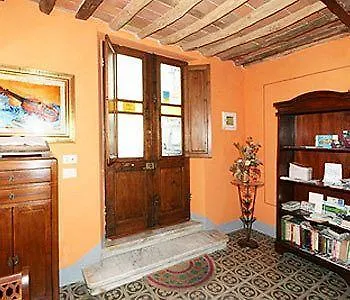 Antica Residenza Santa Chiara -City Center Lucques