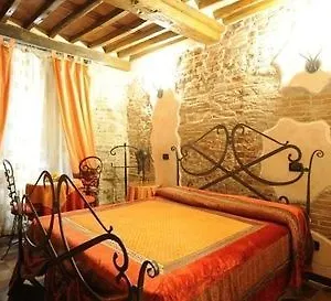 3* Frühstückspension Corte Dei Folletti