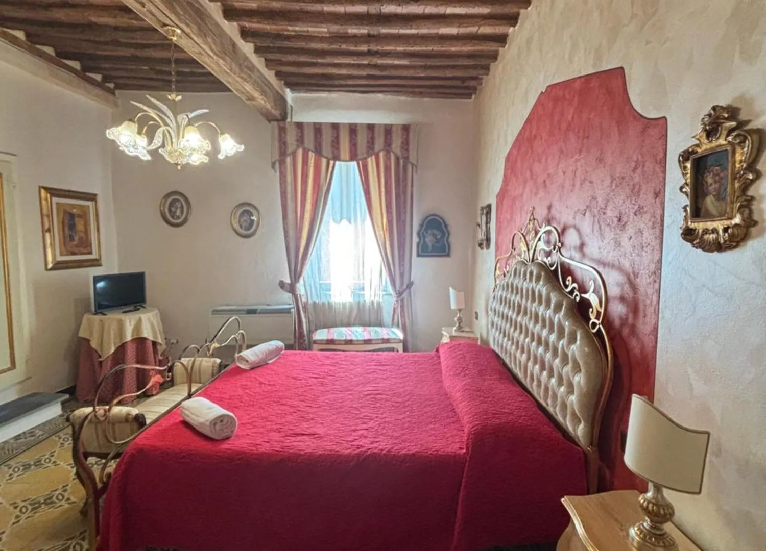 Antica Residenza Santa Chiara -City Center Lucca 3*,