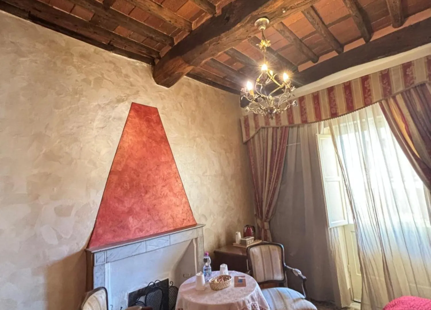 Antica Residenza Santa Chiara -City Center Lucca