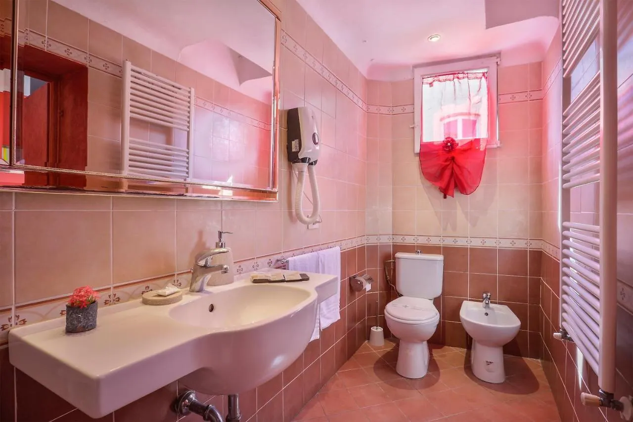 Antica Residenza Santa Chiara -City Center Lucca